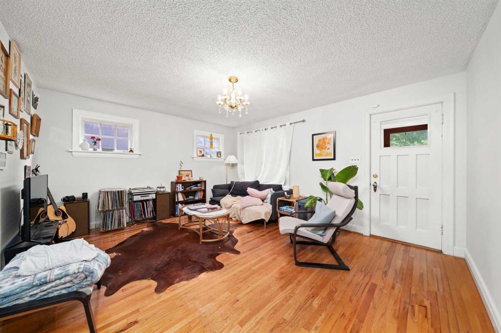 Third View of 715 4A Street NW, Sunnyside, Calgary, Alberta, T2N 1P6