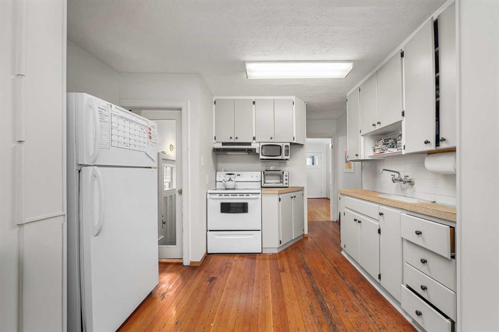 Fifth View of 715 4A Street NW, Sunnyside, Calgary, Alberta, T2N 1P6