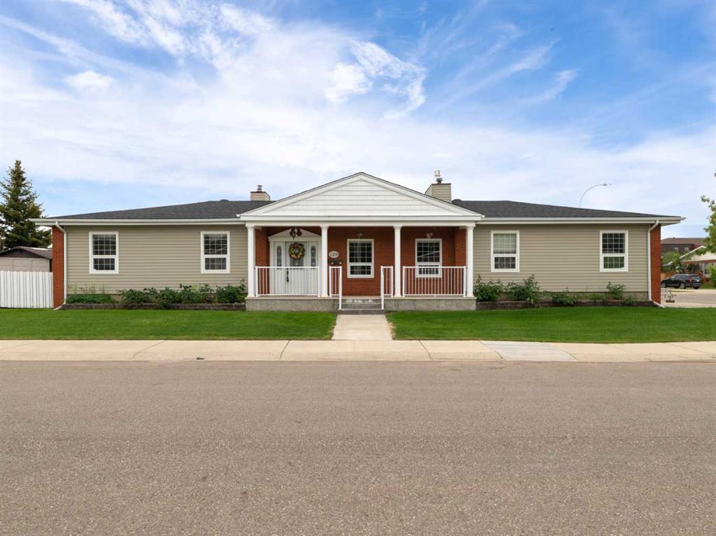 Fourth View of 129 Caldwell Crescent , Thickwood, Fort McMurray, Alberta, T9K 1G4
