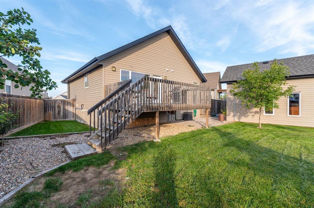 Fifth View of 1304 54 AvenueClose , College Park, Lloydminster, Alberta, T9V 2K1