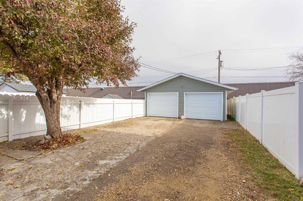 Fifth View of 5233 47 Street , Downtown Lacombe, Lacombe, Alberta, T4L 1J3