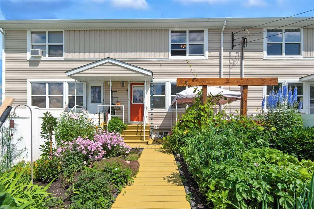 42, Poplar Crescent  , A2240490, Alberta,