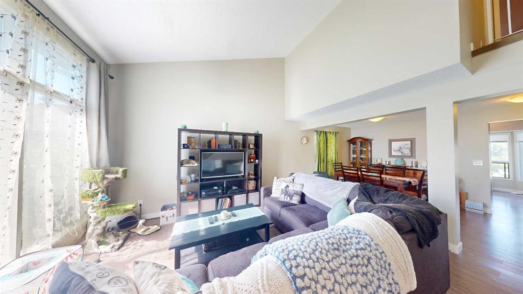 Third View of 267 Shawmeadows Road SW, Shawnessy, Calgary, Alberta, T2Y 1B6