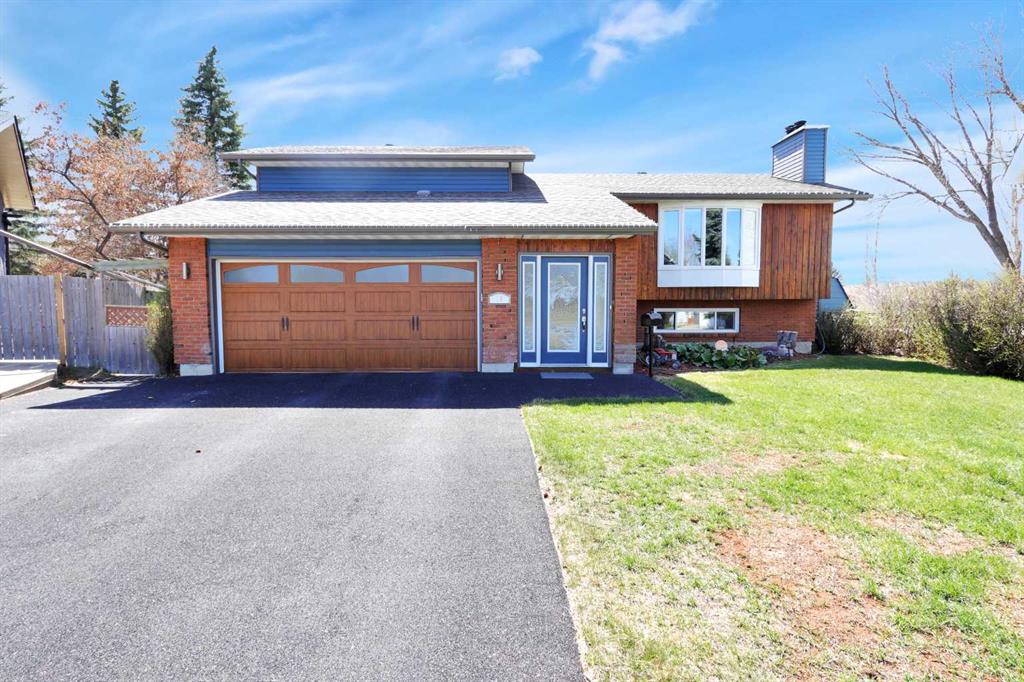 16 Markle Crescent , A2240639, Alberta,