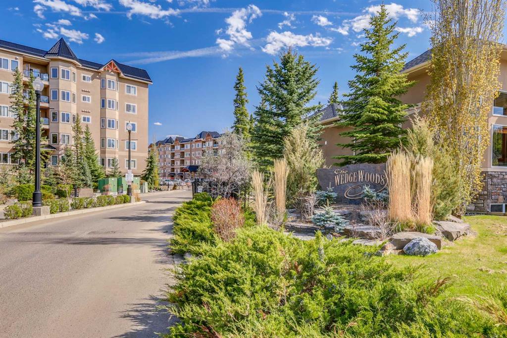 MLS® listing #103803827 for sale located at 534, 10 Discovery Ridge Close SW