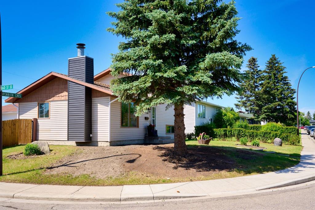1176 Penrith Crescent SE, A2240785, Alberta,