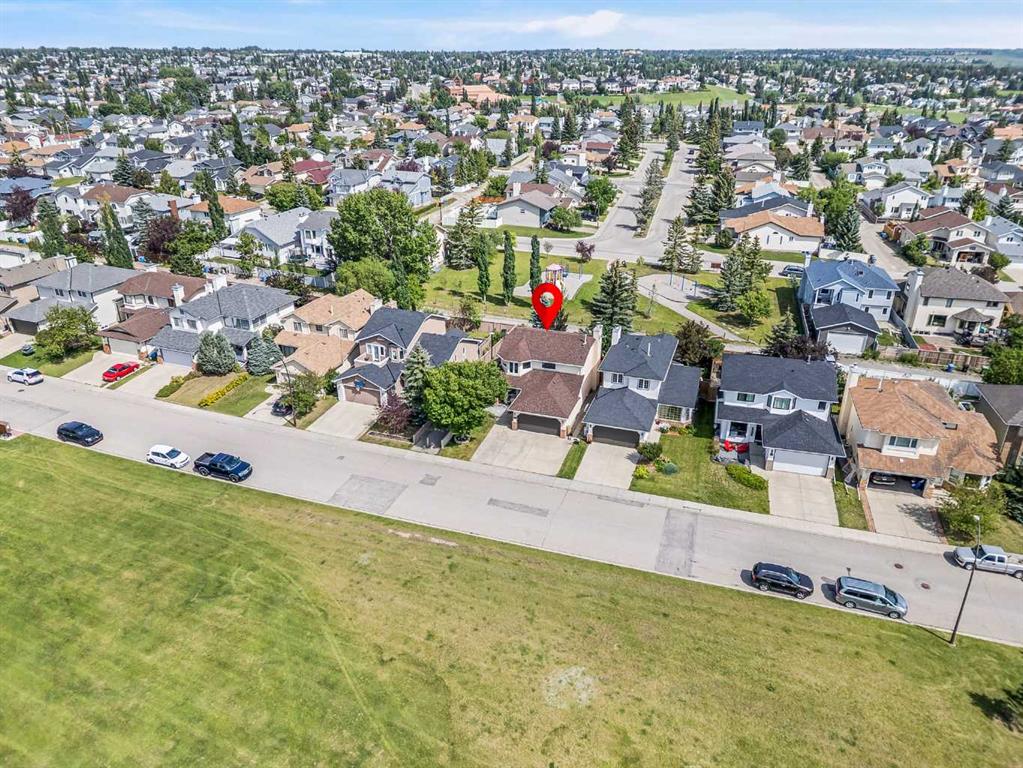 139 Hawkville Close NW, A2240905, Alberta,