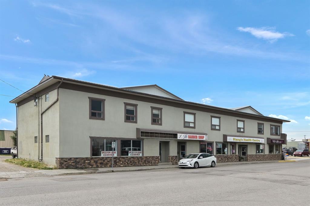 Fourth View of 5001-05 49 Avenue , NONE, Olds, Alberta, T4H1W9