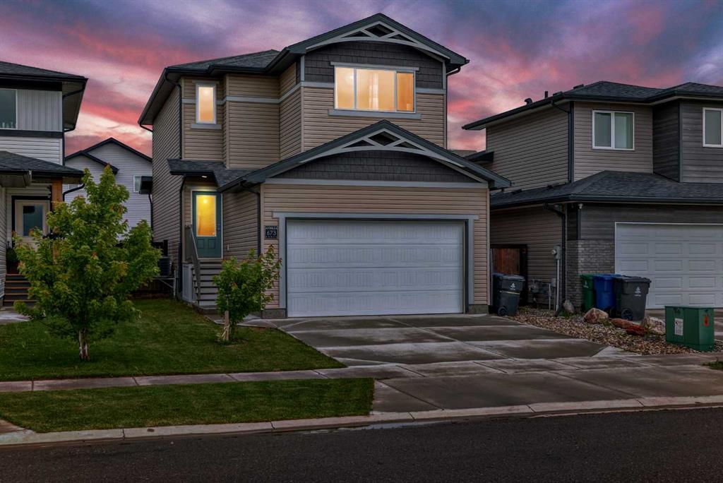 Third View of 673 Aquitania Boulevard W, Garry Station, Lethbridge, Alberta, T1J 5N4