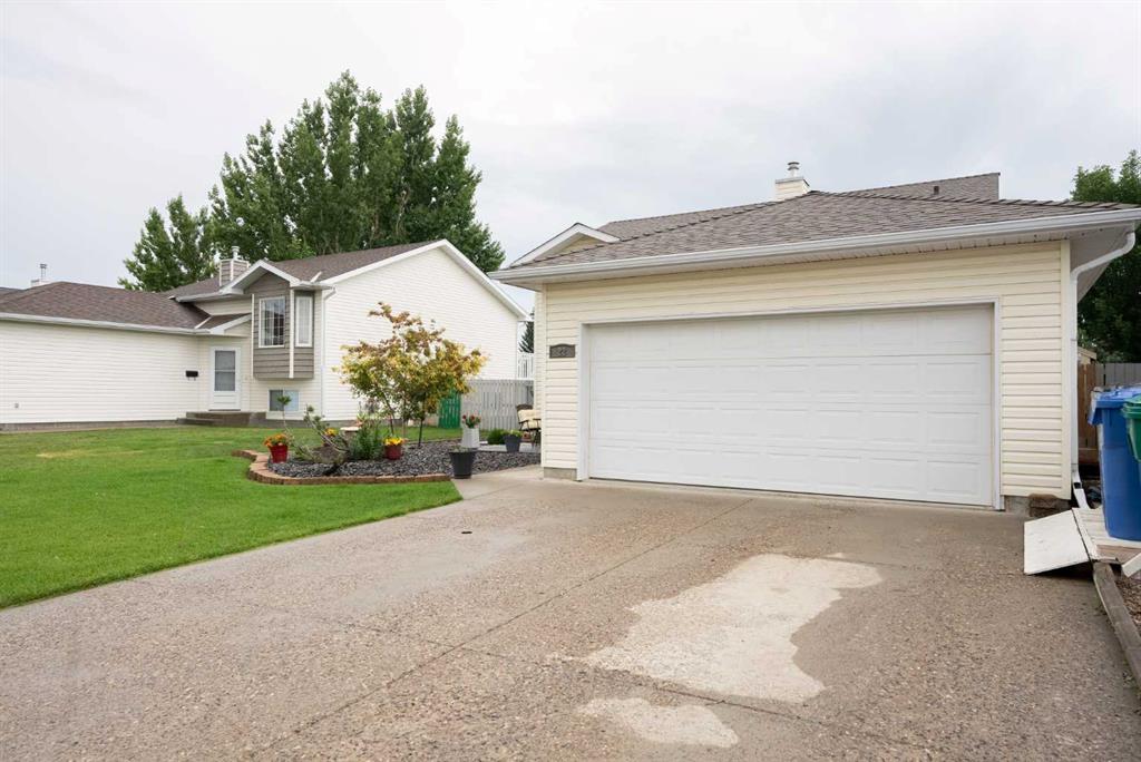 Fifth View of 22 Mt Backus Crescent W, Mountain Heights, Lethbridge, Alberta, T1K 6P7