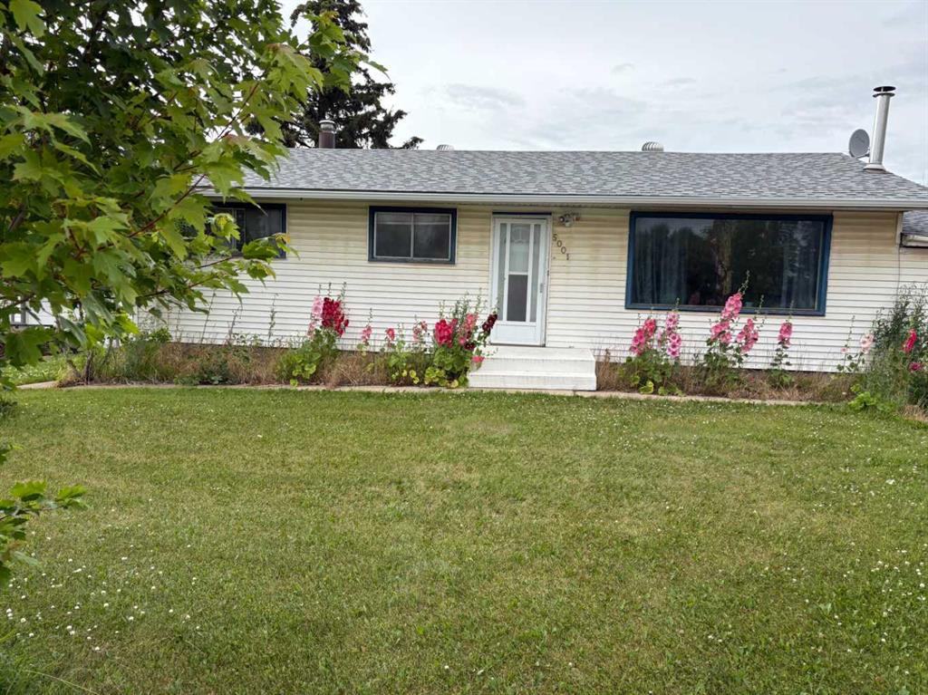 Third View of 5001 42 Avenue , NONE, Valleyview, Alberta, T0H 3N0