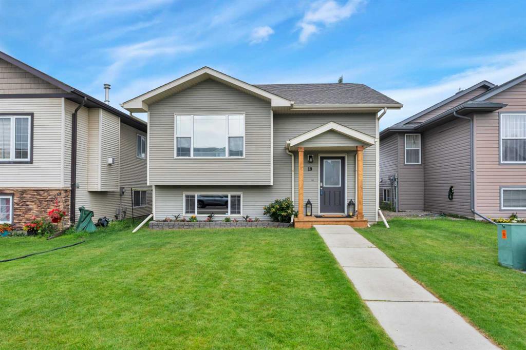 19 Horne Close , A2241031, Alberta,
