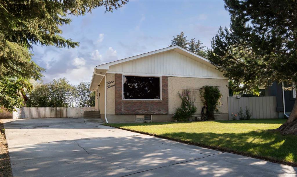 1213 Ventura Place N, A2241061, Alberta,