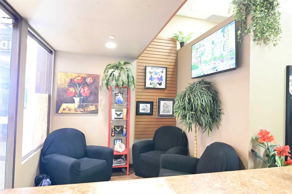 Fifth View of 401, 8120 Beddington Boulevard NW, Beddington Heights, Calgary, Alberta, T3K 2A8