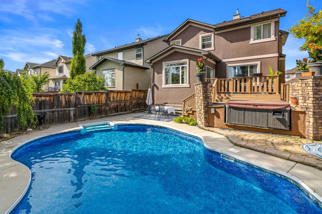 212 Crystal Green Place , A2241087, Alberta,