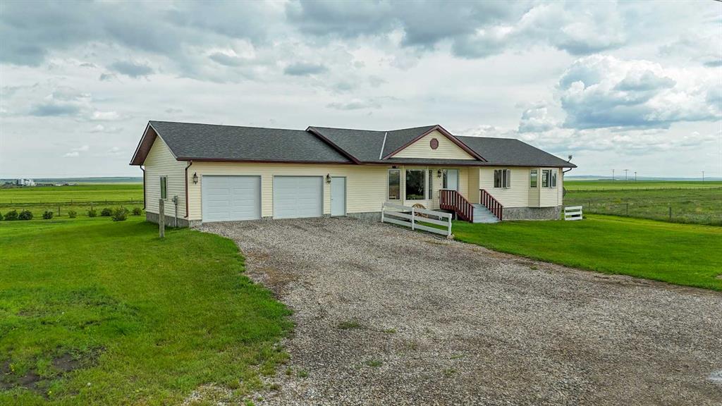 913 Railway Avenue , A2241094, Alberta,