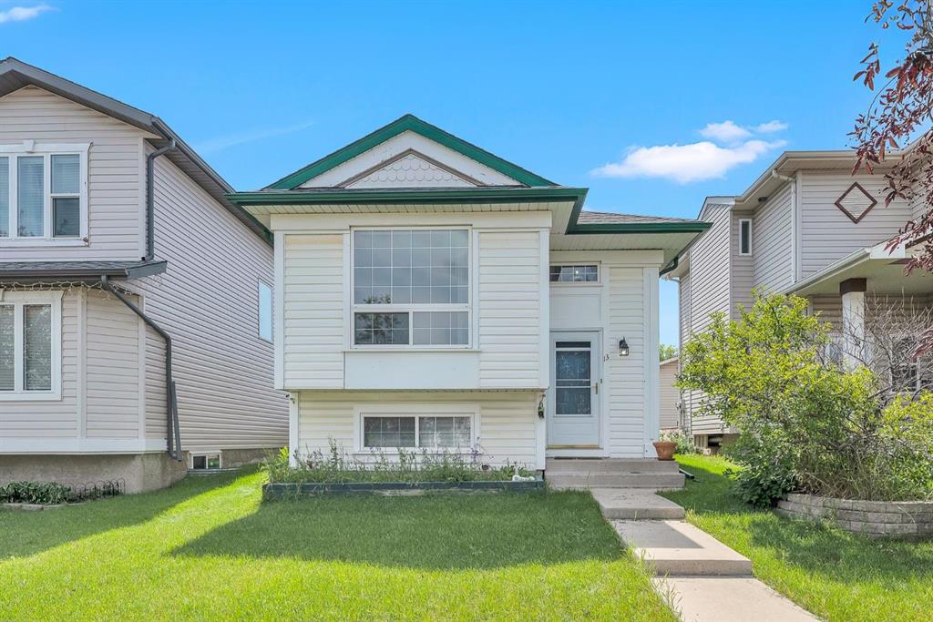 13 Country Hills Drive NW, A2241247, Alberta,