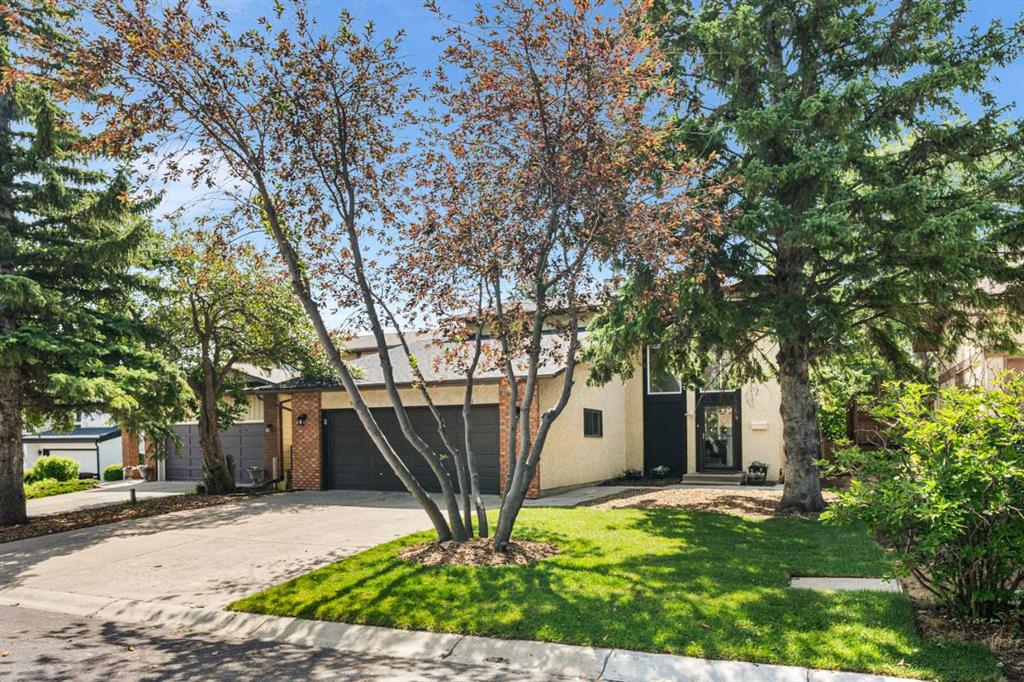 115 Berkshire Place NW, A2241264, Alberta,