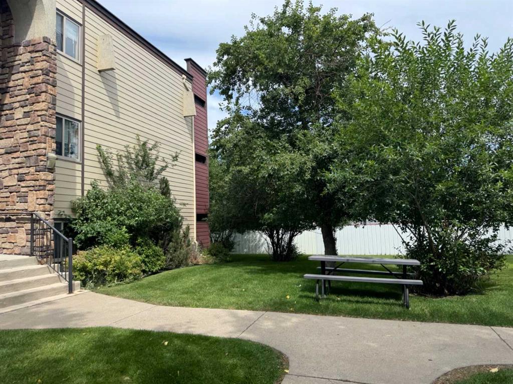 Fourth View of 15, 3440 23 Avenue S, Redwood, Lethbridge, Alberta, T1K 4K4