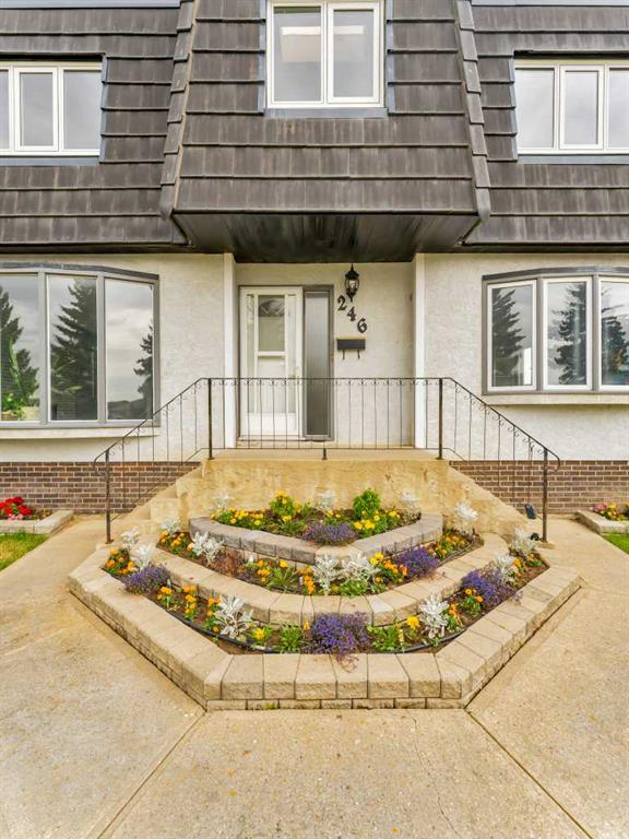 246 Carry Drive SE, A2241498, Alberta,