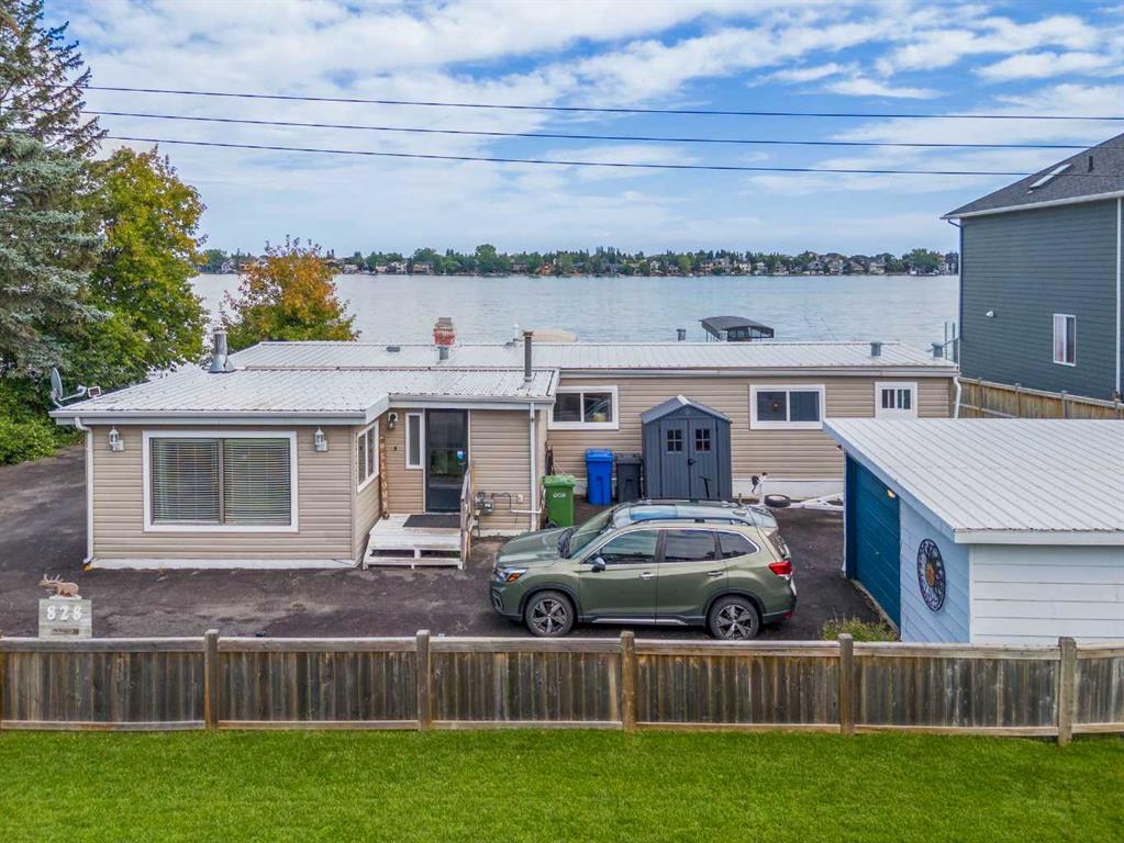 Third View of 828 West Chestermere Drive , West Chestermere Drive, Chestermere, Alberta, T1X 1B6
