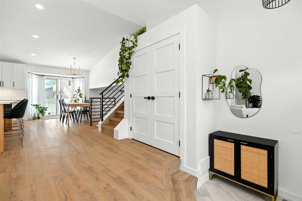 Third View of 154 Douglas Avenue , Deer Park Estates, Red Deer, Alberta, T4R 2G5
