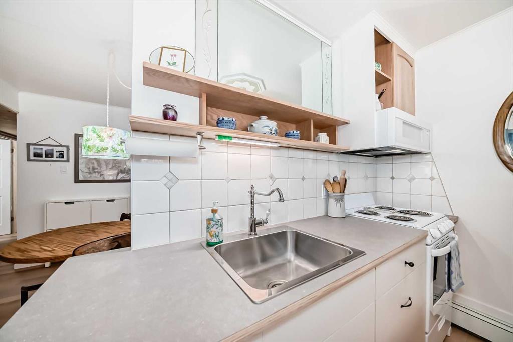Fifth View of 101, 701 3 Avenue NW, Sunnyside, Calgary, Alberta, T2N 0J3