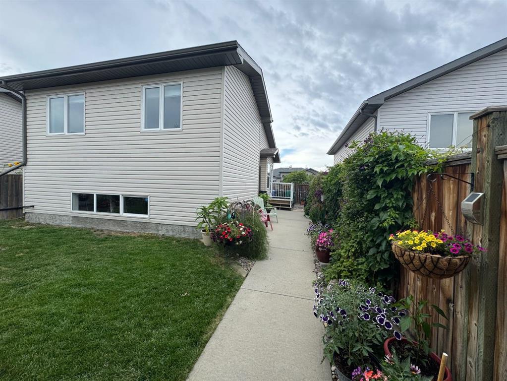 Fifth View of 335 lynx Crescent N, Uplands, Lethbridge, Alberta, T1H 6X7
