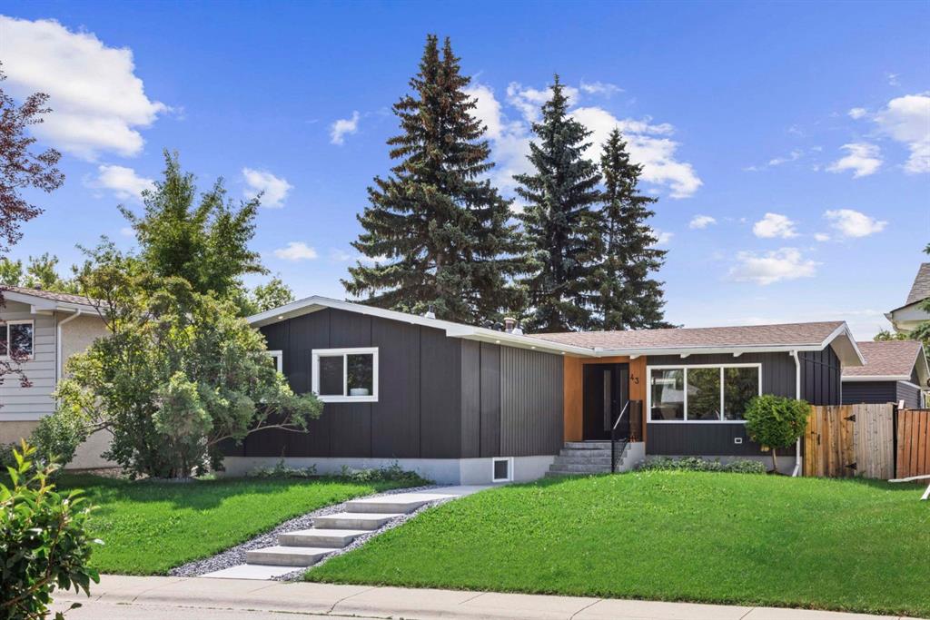 43 Brampton Crescent SW, A2241614, Alberta,
