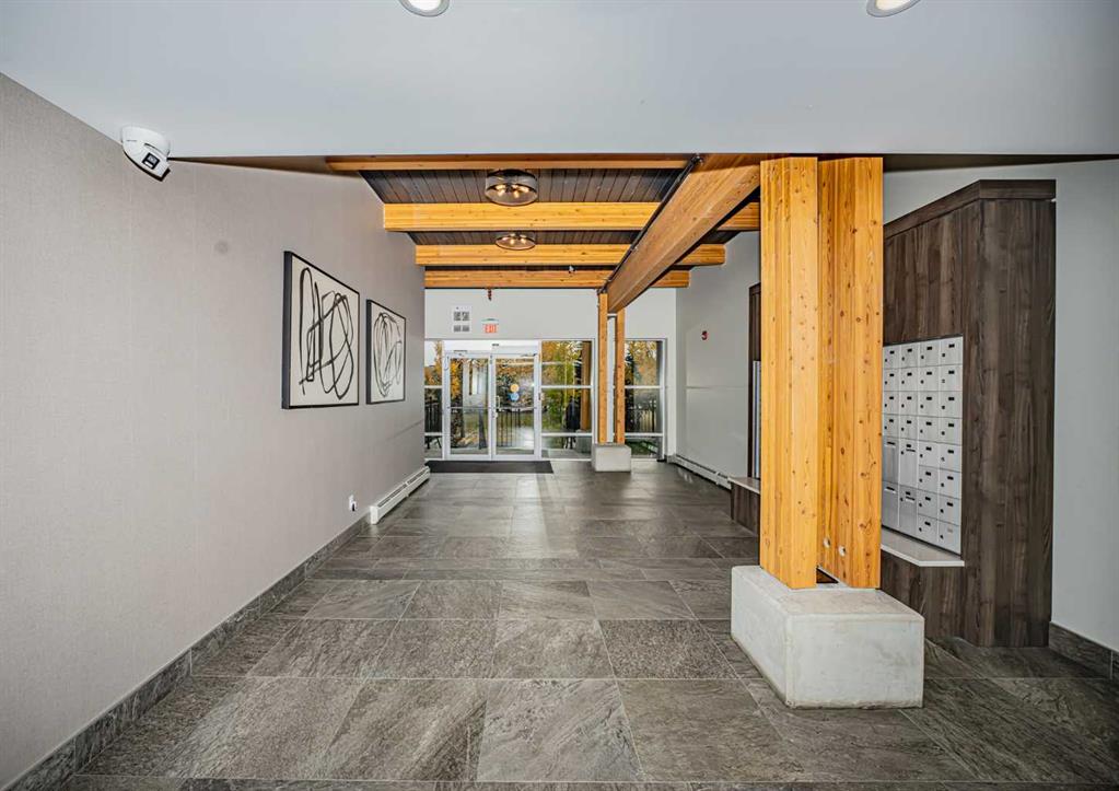 Fifth View of 3215, 95 Burma Star Road SW, Currie Barracks, Calgary, Alberta, T3E 8A9