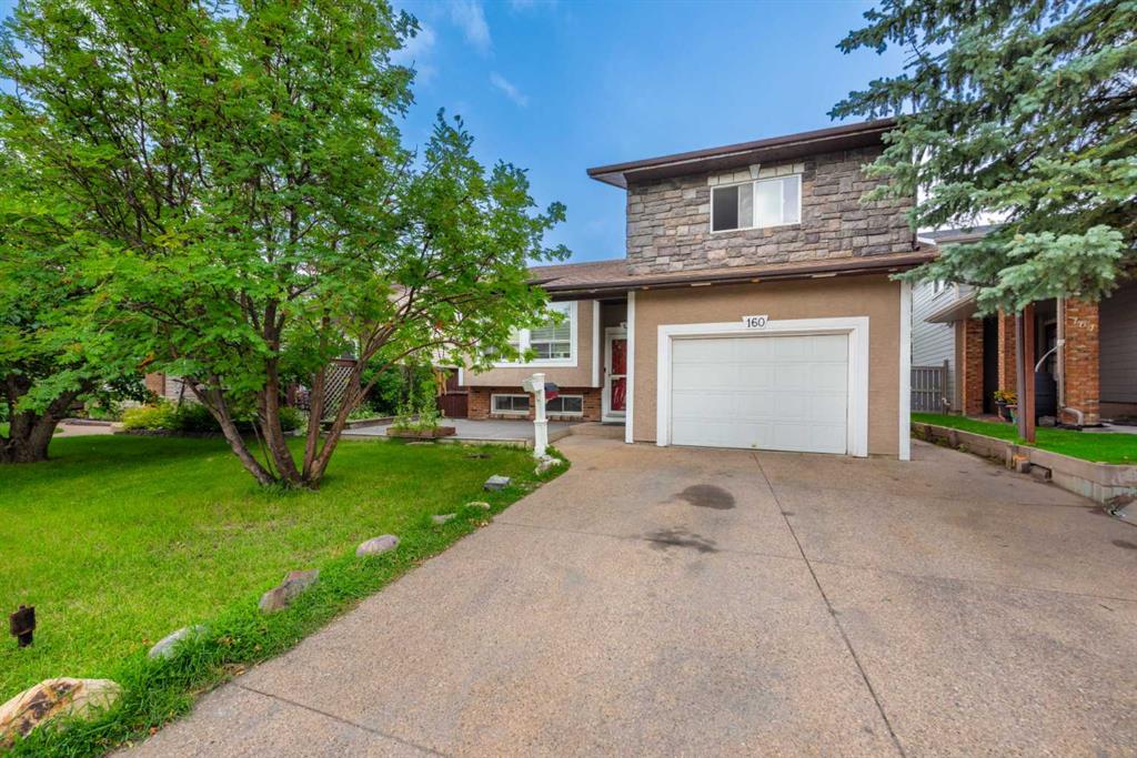 Third View of 160 Berkshire Close NW, Beddington Heights, Calgary, Alberta, T3K 1Z4