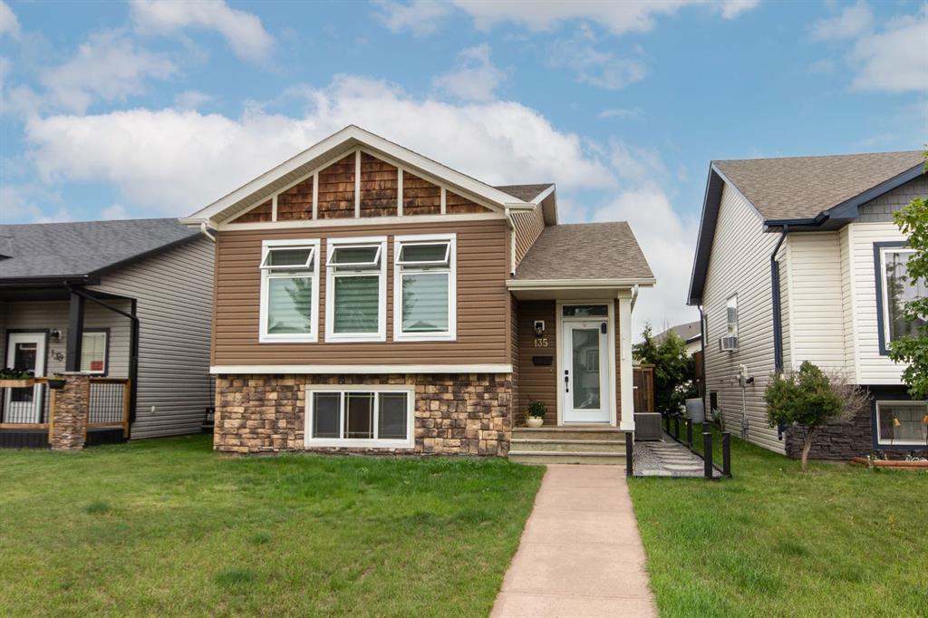 135 Pioneer Way  , A2241666, Alberta,