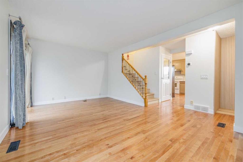 Fifth View of 13, 115 Bergen Road NW, Beddington Heights, Calgary, Alberta, T3K 1P2