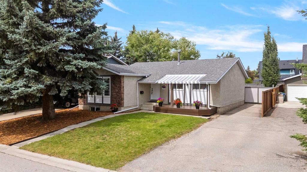 699 Deercroft Way SE, A2241729, Alberta,