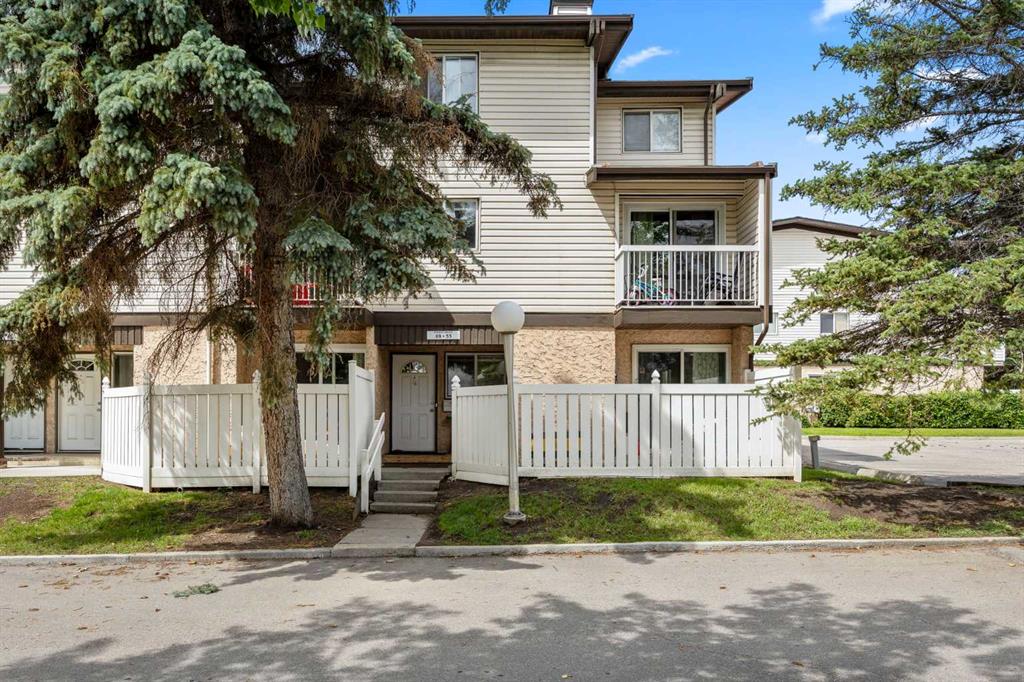 55, 3705 Fonda Way SE, A2241745, Alberta,