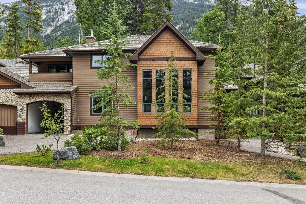 4, 136 Silvertip Ridge , A2241748, Alberta,