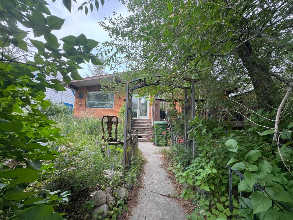 1526 33 Avenue SW, A2241778, Alberta,