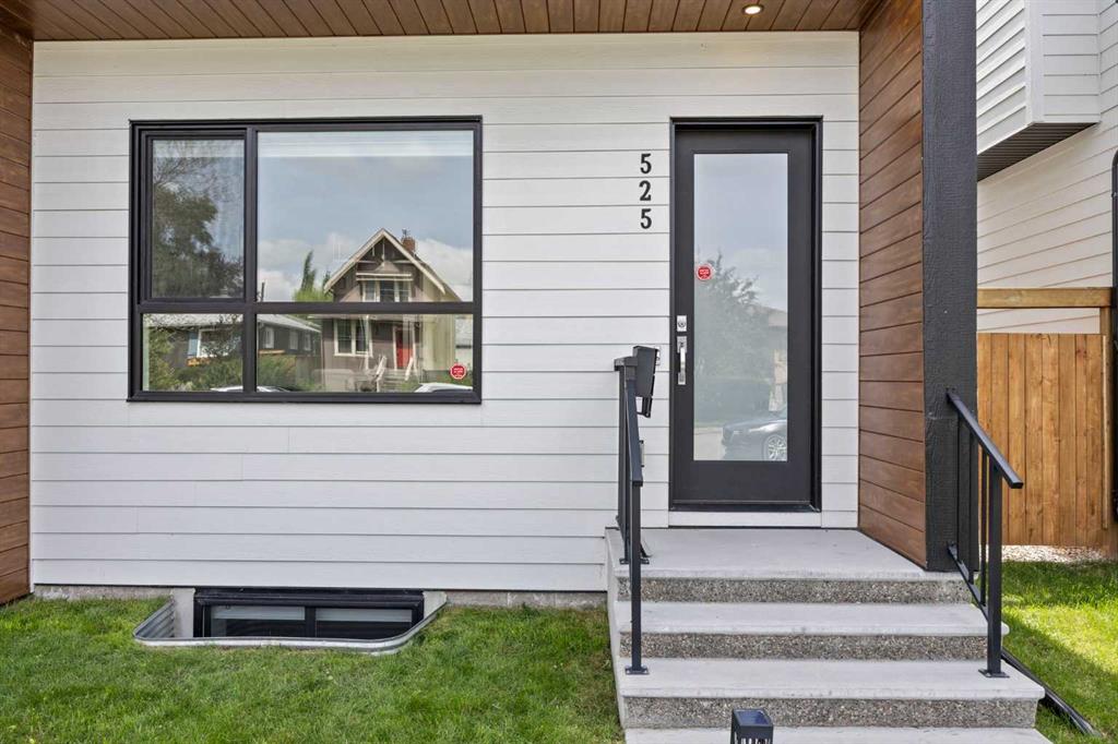 Third View of 525 21 Avenue NW, Mount Pleasant, Calgary, Alberta, T2M 1J8