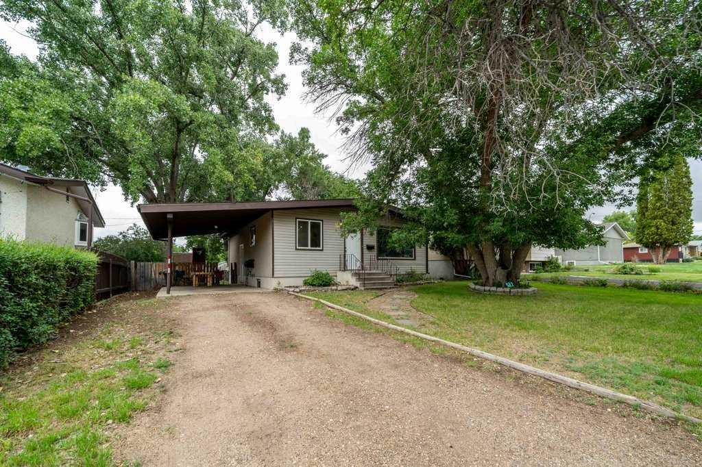512 4 Street SE, A2241852, Alberta,