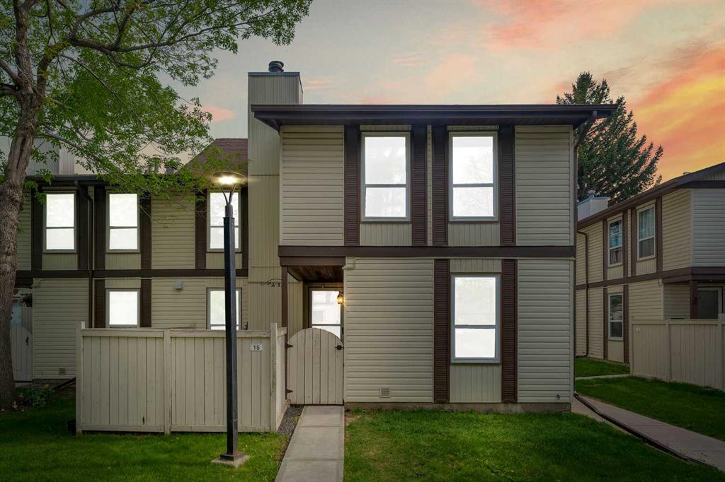 15, 3200 60 Street NE, A2241855, Alberta,