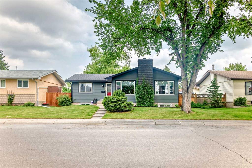 Third View of 5008 Rundleview Road NE, Rundle, Calgary, Alberta, T1Y 1J4