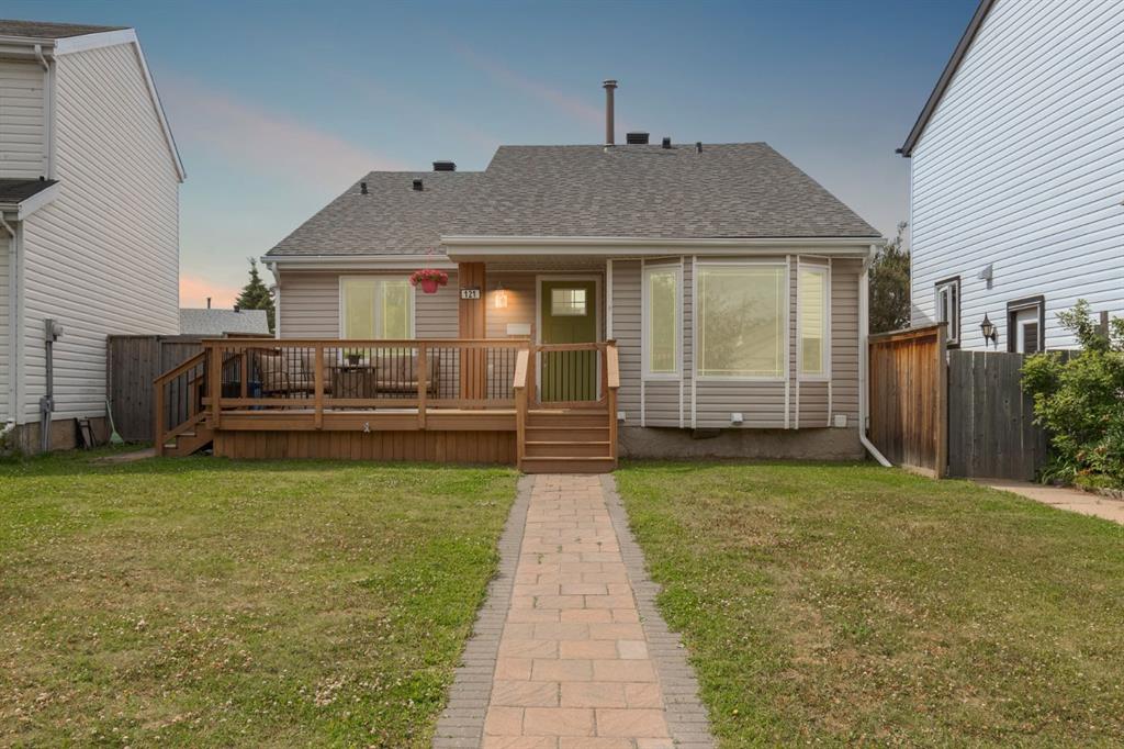 121 Bird Crescent , A2241907, Alberta,