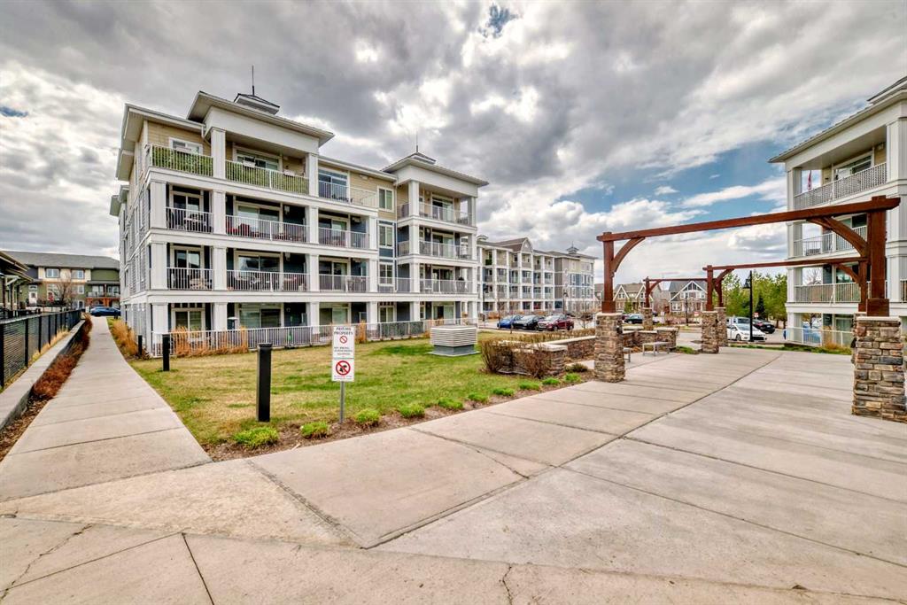 Third View of 110, 110 Auburn Meadows View SE, Auburn Bay, Calgary, Alberta, T3M 2M2