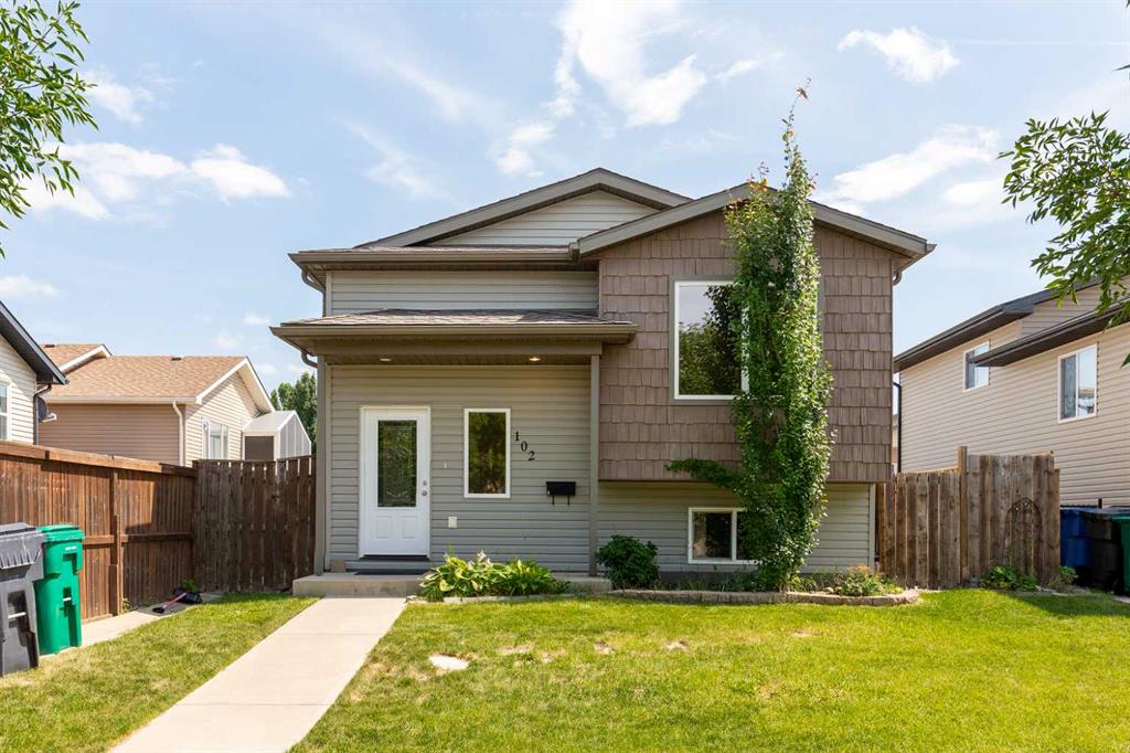 102 Tartan Boulevard W, A2241966, Alberta,