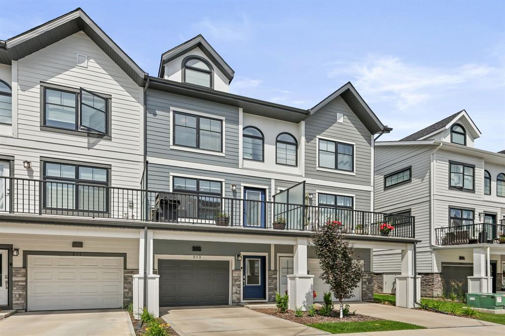 213 Les Jardins Park SE, A2242050, Alberta,