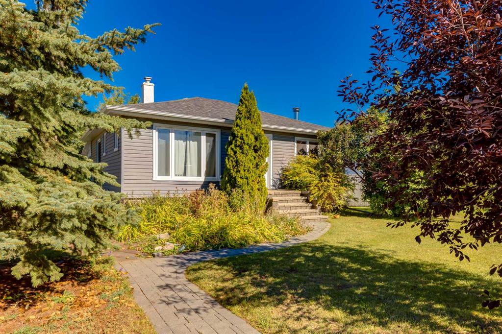 202 27 Avenue NE, A2242112, Alberta,