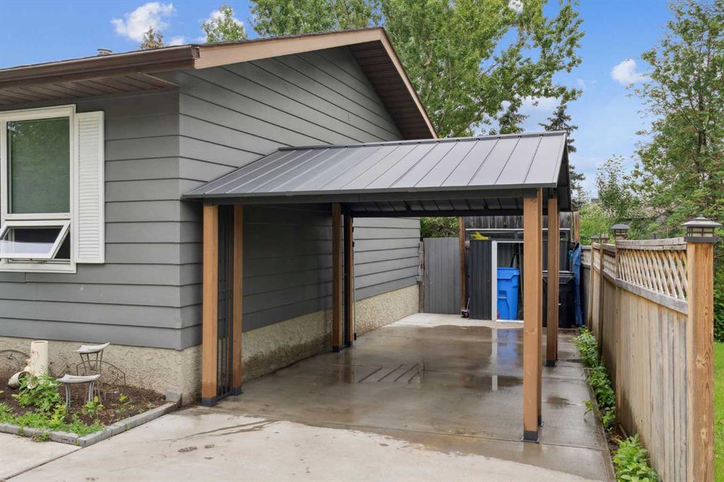 Fifth View of 1364 Berkley Drive NW, Beddington Heights, Calgary, Alberta, T3K 1T3