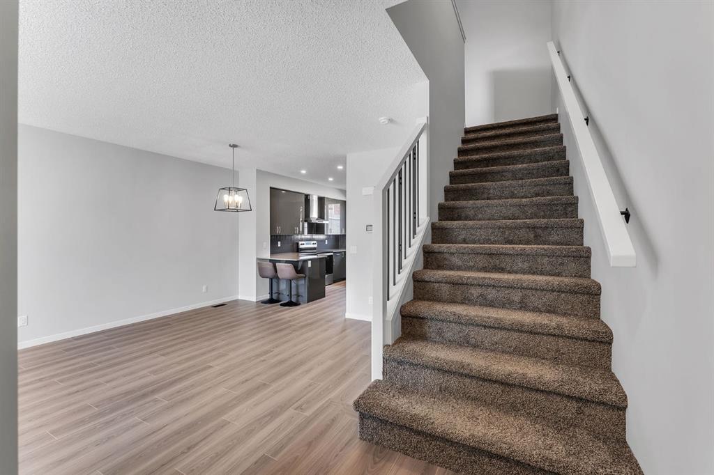 Fifth View of 218 Edith Road NW, Glacier Ridge, Calgary, Alberta, T3R2C7