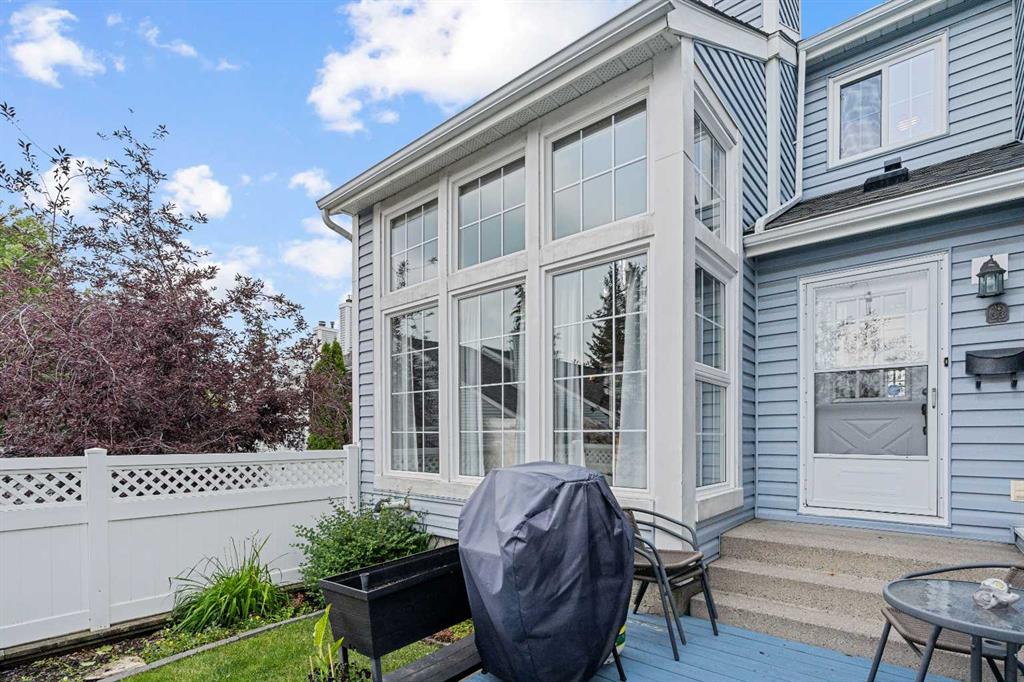33, 28 Berwick Crescent NW, A2242276, Alberta,