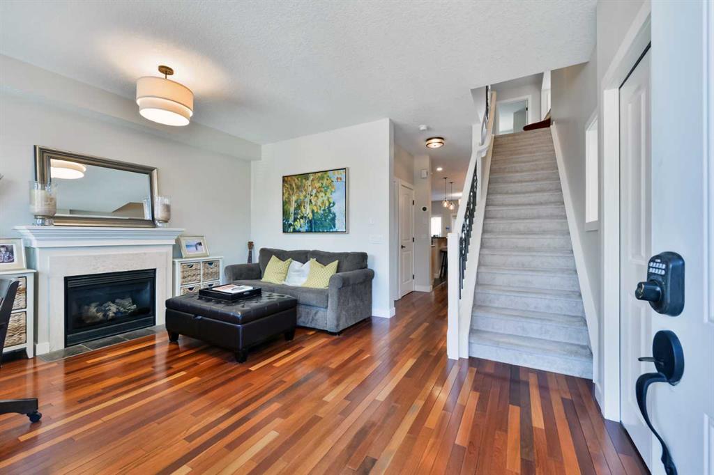 Fifth View of 2508 17 Street SE, Inglewood, Calgary, Alberta, T2G 3V9